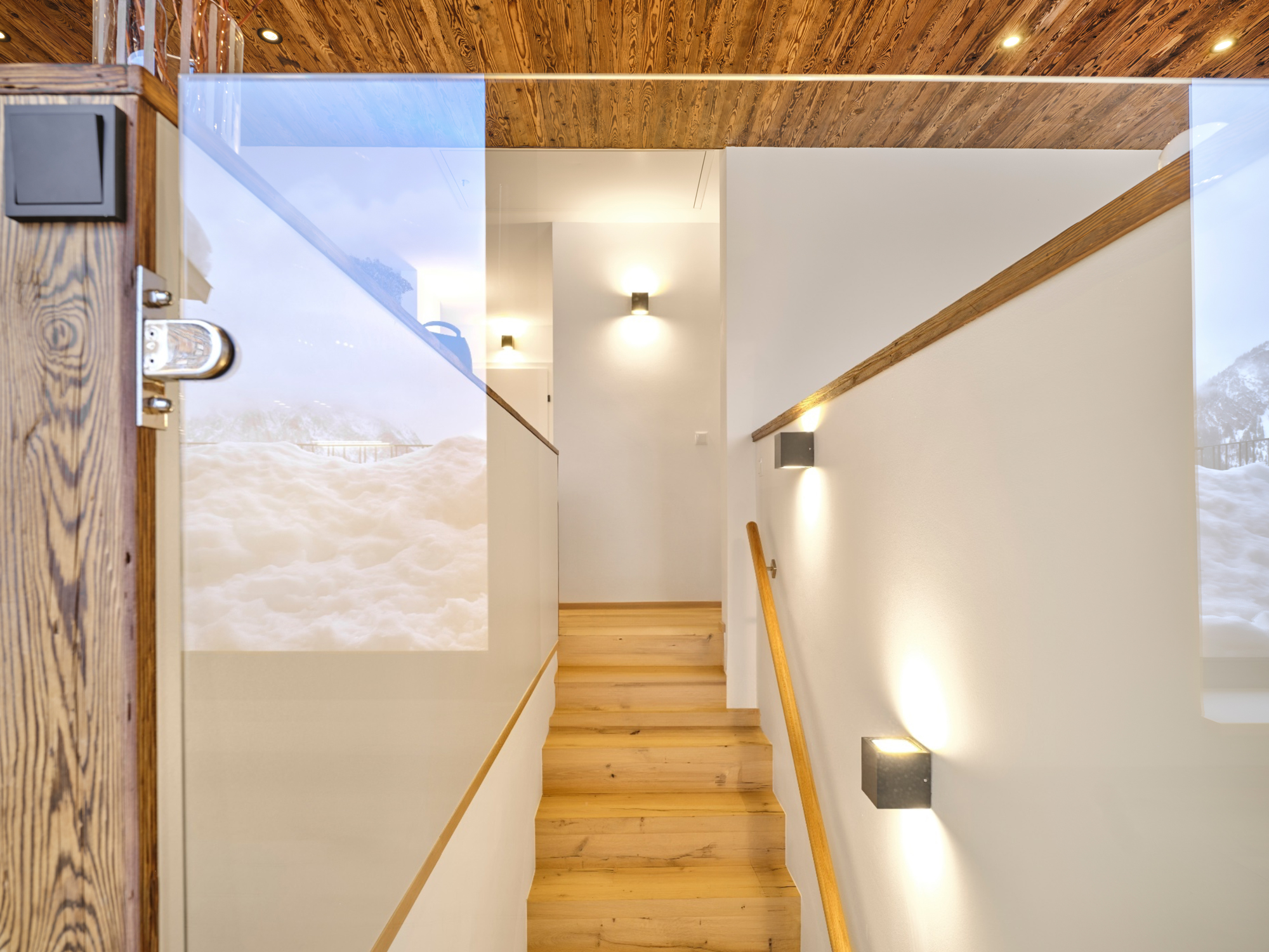 Oak stair, glass balustrade